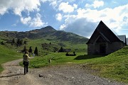 02 Dai Piani di Artavaggio saliamo in Sodadura dalla cresta del versante sud-ovest